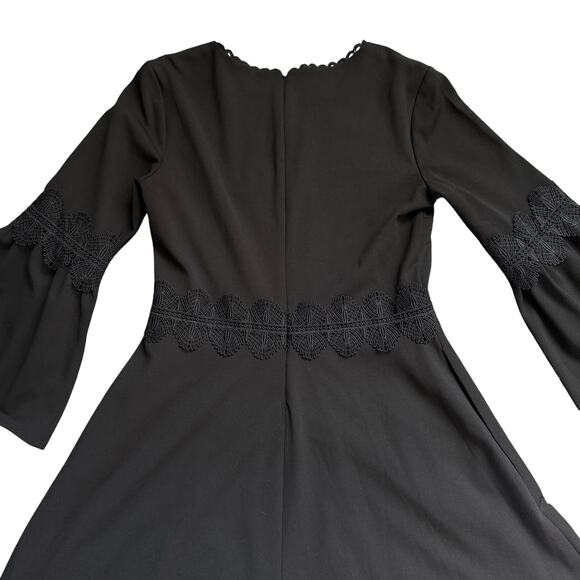 Banana Republic Black Bell Sleeve Dress Lace Trim A-Line Size 8 - Picture 8 of 11